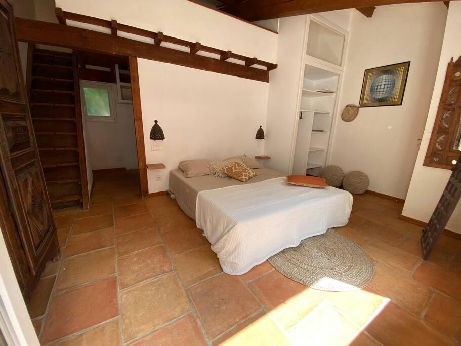 Villa Petit Mas Calme Typique Du Sud ! à Valergues Extérieur photo