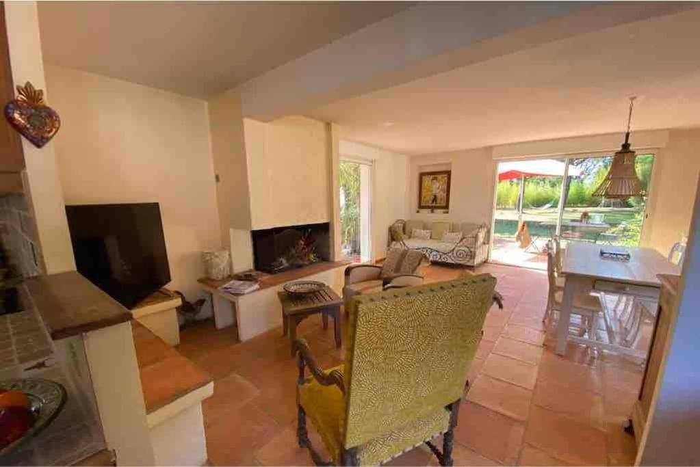 Villa Petit Mas Calme Typique Du Sud ! à Valergues Extérieur photo